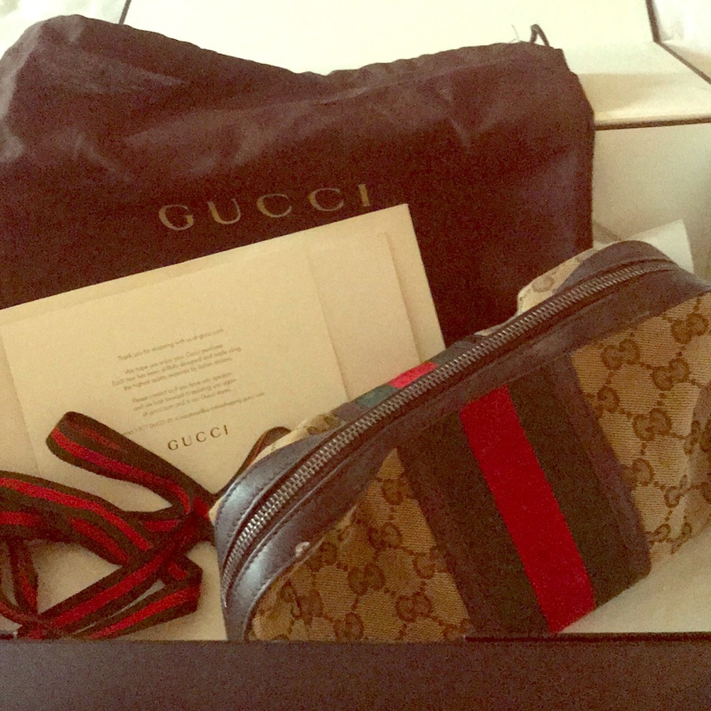 Gucci Make up bag!